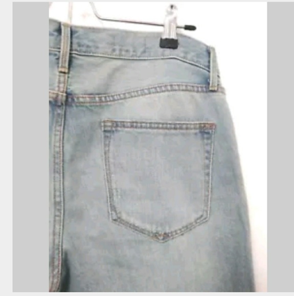 Gap Sexy Boyfriend Jeans - Picture 3 of 6